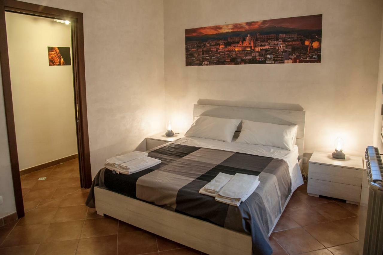 Appartement La Lanterna Casa Vacanze à Noto Extérieur photo