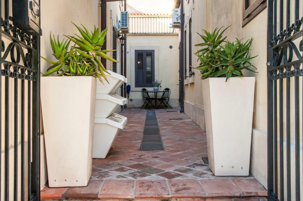 Appartement La Lanterna Casa Vacanze à Noto Extérieur photo